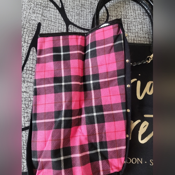 NWT Victoria's Secret Weekender - Picture 7 of 10